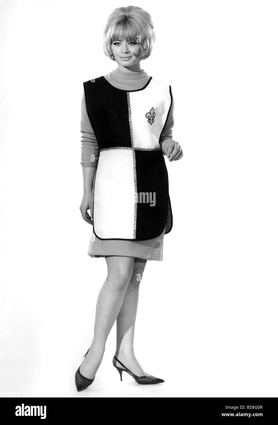 Reveille Fashions 1966: Valerie Stanton. September 1966 P006677 Stock Photo
