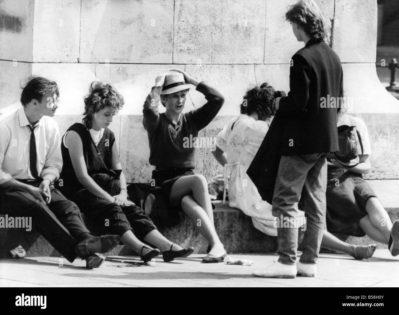1980s fashion teenagers hi-res stock photography and images - Alamy