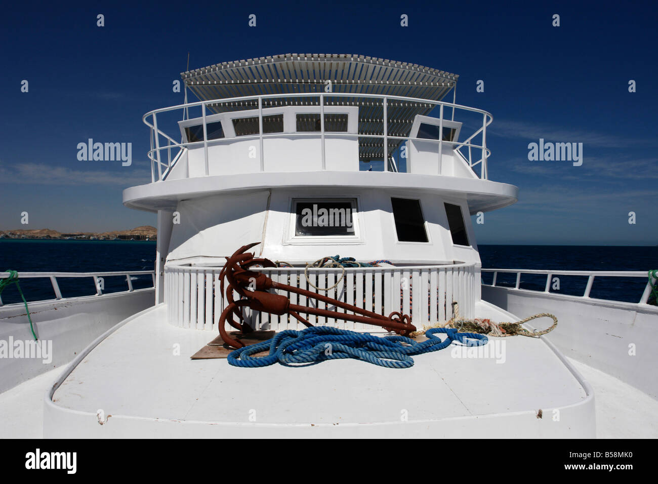 Boat railing hi-res stock photography and images - Alamy