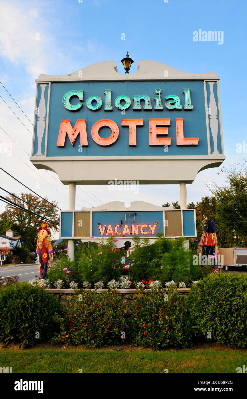 Neon sign at the Colonial Motel, North Conway, New Hampshire, USA Stock Photo