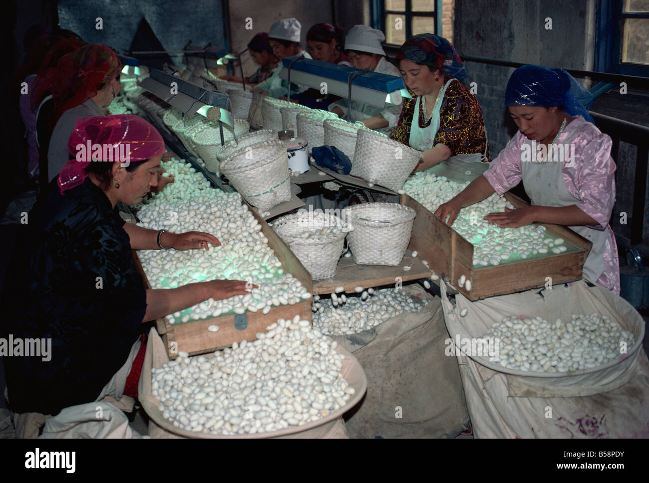 Silk industry china hires stock photography and images Alamy