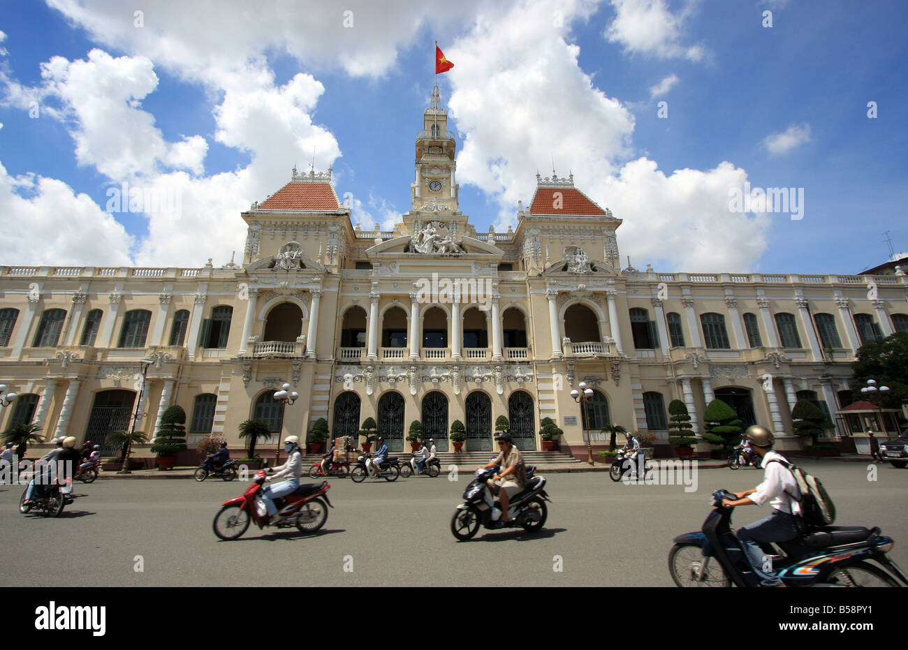 Hotel de Ville, Saigon Stock Photo - Alamy