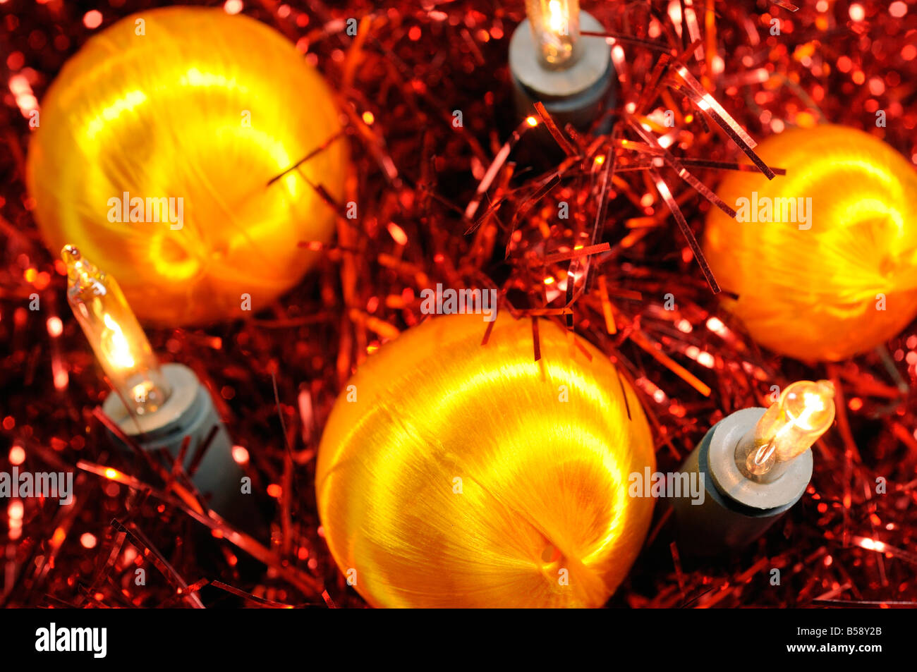 Tinsel on tree hi-res stock photography and images - Alamy