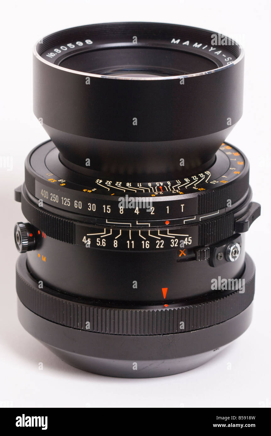 A Mamiya 180mm f4.5 leaf shutter telephoto lens for a manual focus mamiya RB67 medium format 120 roll film camera Stock Photo