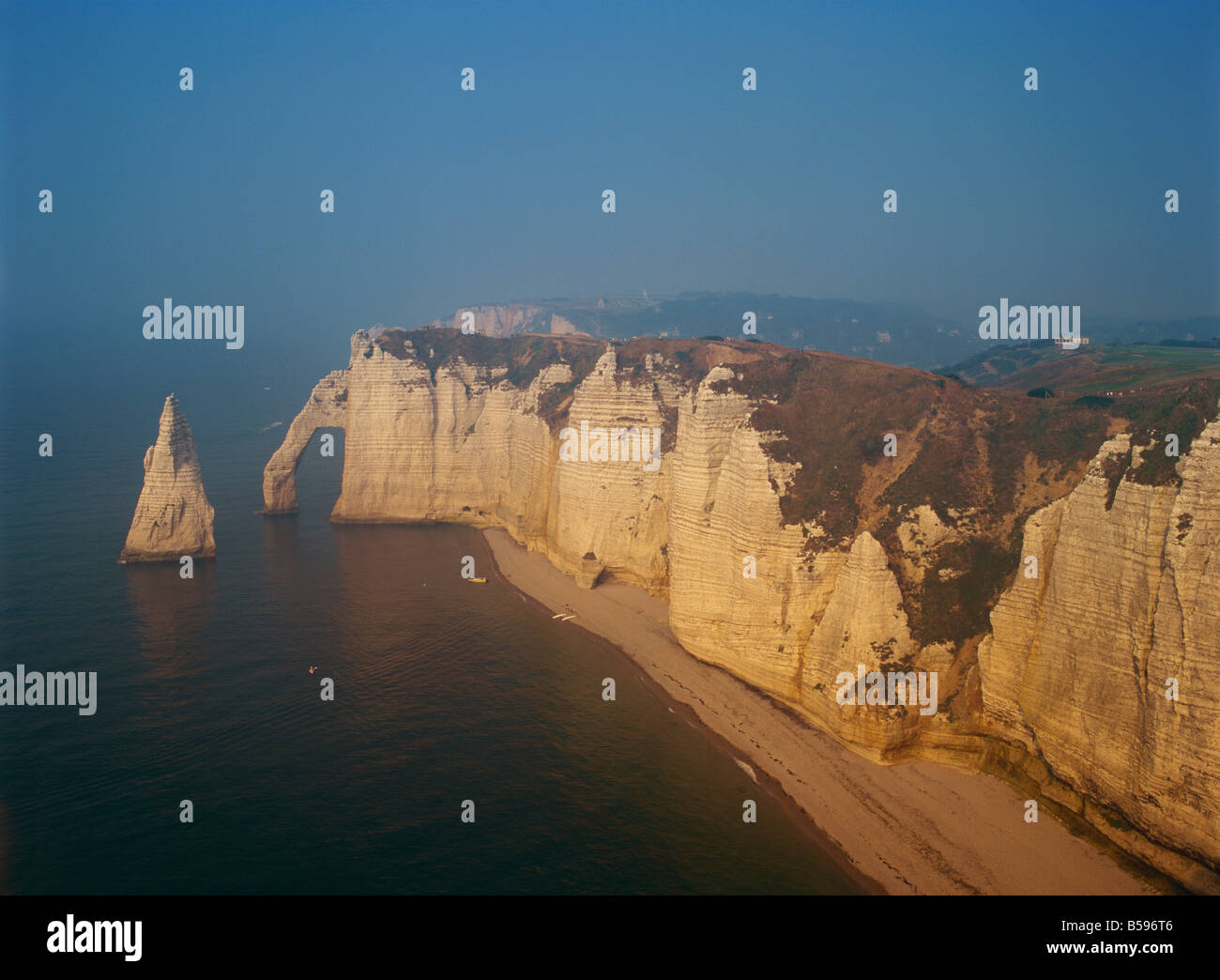 The cliffs and rock arch of the Falaise d Aval at Etretat in Seine ...