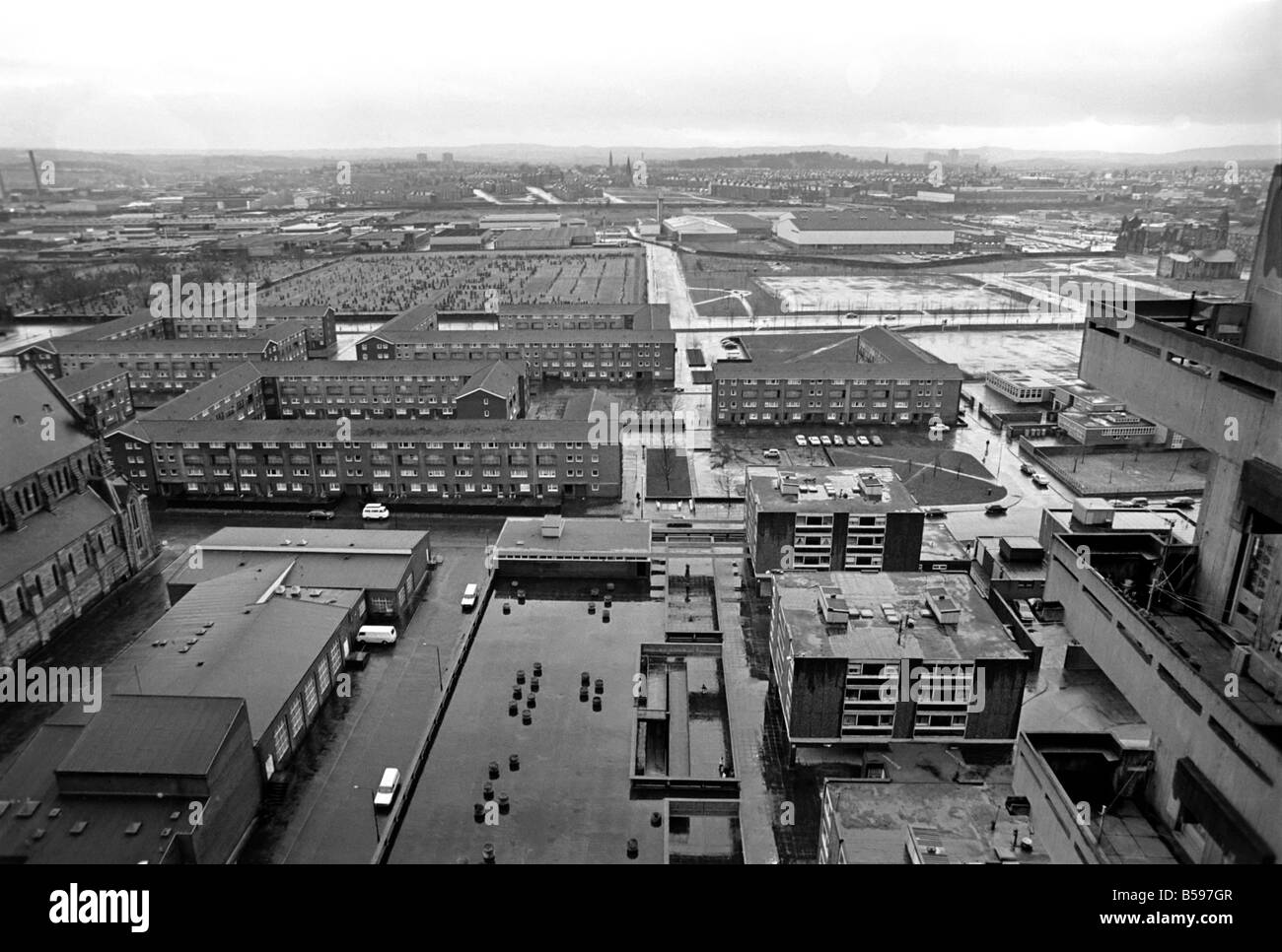 Glasgow: Architecture. General Scenes from the Gorbals were few of the ...