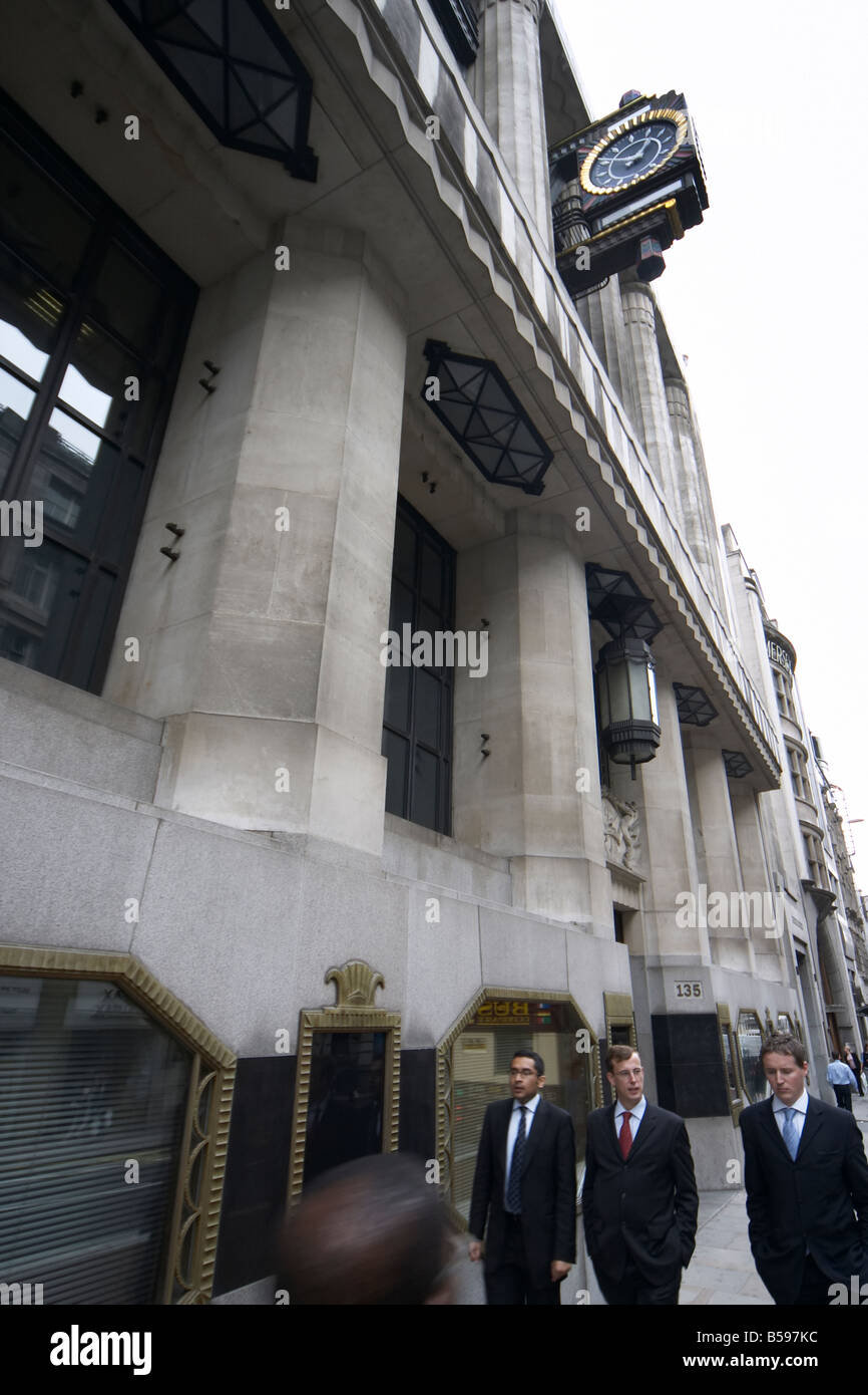 Offices Of Goldman Sachs Merchant Bank Old Daily Express Building With Workers Fleet Street City Of London Ec4 Stock Photo Alamy