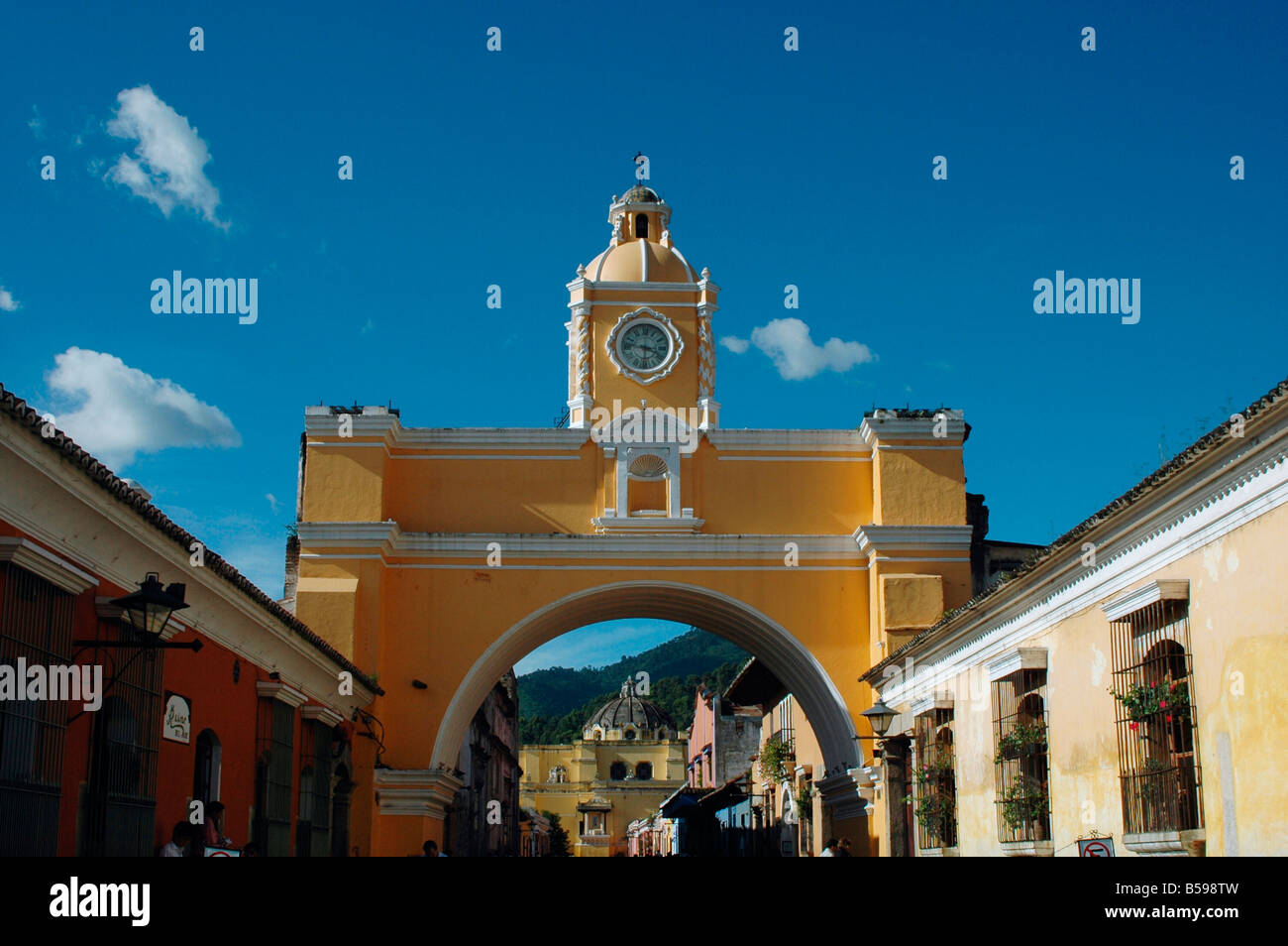 Santa Catalina Arch In Antigua Guatemala Stock Photo Alamy
