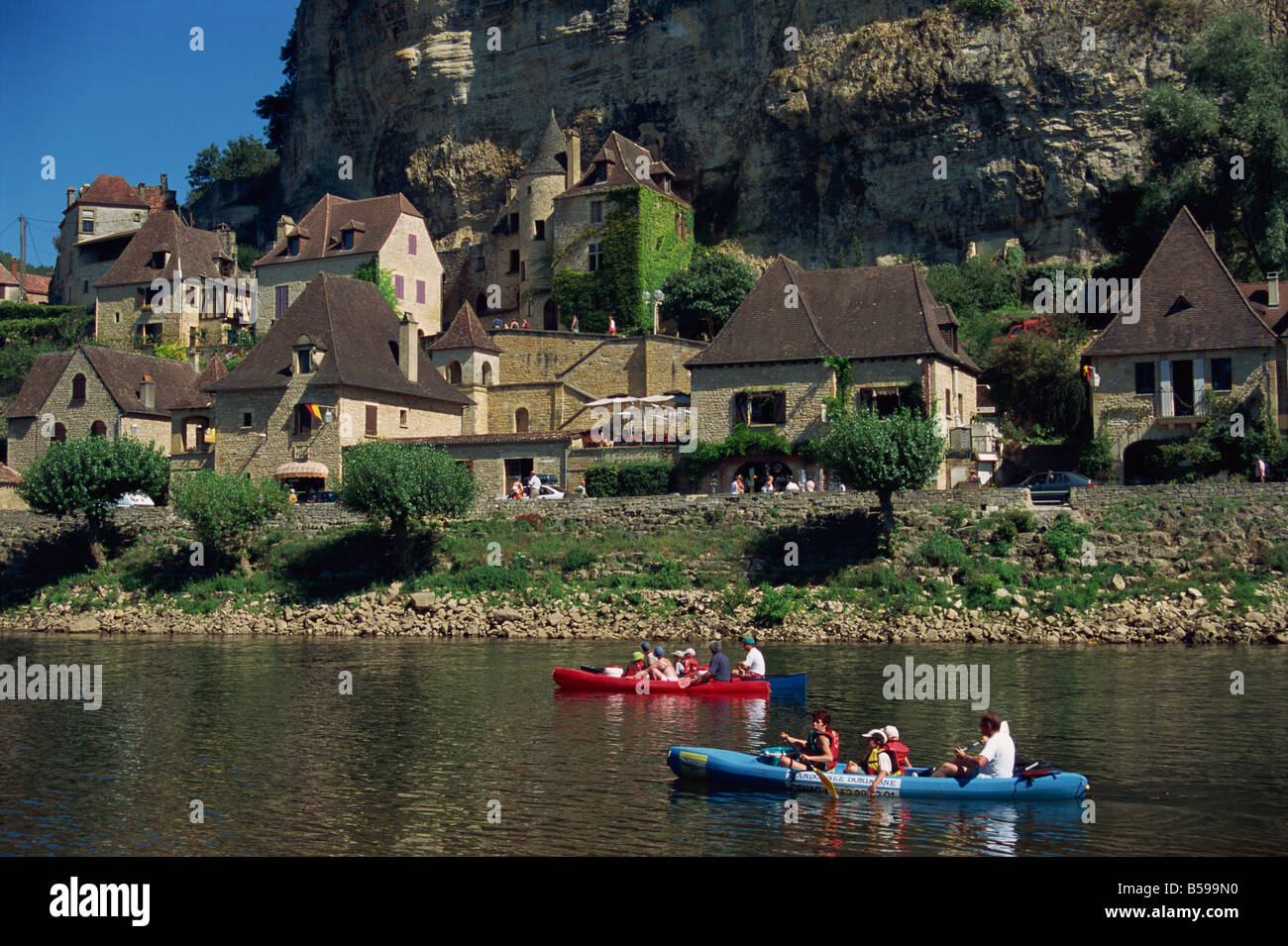 Canoes, La Roque Gageac, Dordogne, France, Europe Stock Photo Alamy — free download