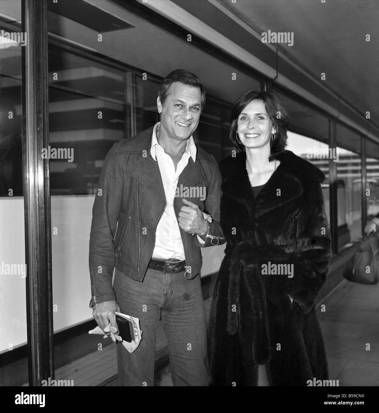 Tony Curtis and his wife Leslie. April 1975 75-1913 Stock Photo