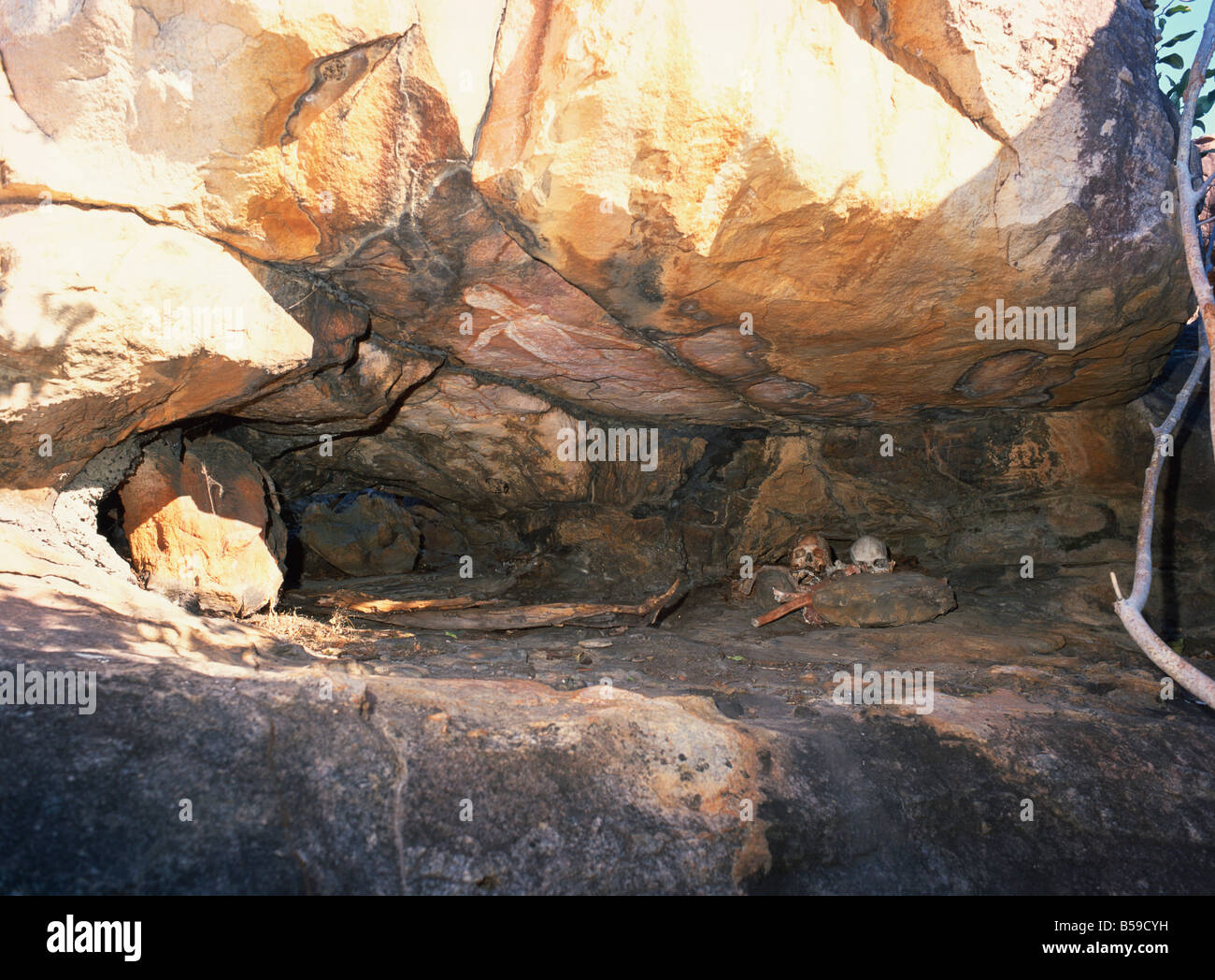 Aboriginal burial in rock cavity, near King Edward River, Kulumburu Road, Kimberley, West Australia, Australia, Pacific Stock Photo