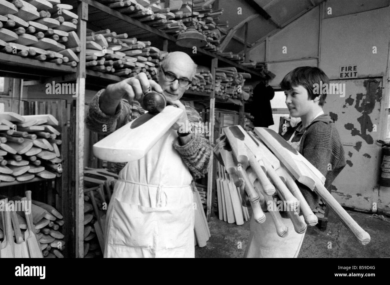 New Cricket bat. Ted Jolly 62. The new Revolutionary cricket bat in