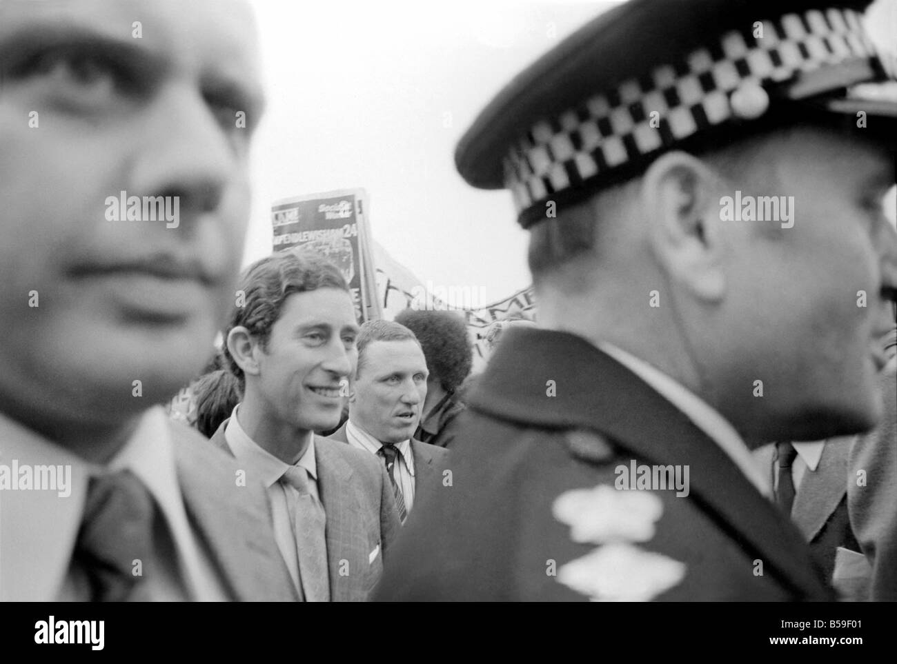 Prince Charles leaving the Pagnell Street Centre, Moonshot Youth Club today.&#13;&#10;June 1977 &#13;&#10;R77-3374 Stock Photo