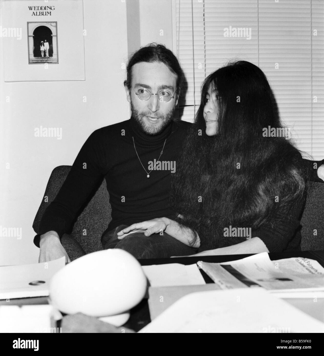Yoko Ono John Lennon 1969 Stock Photos Yoko Ono John Lennon 1969