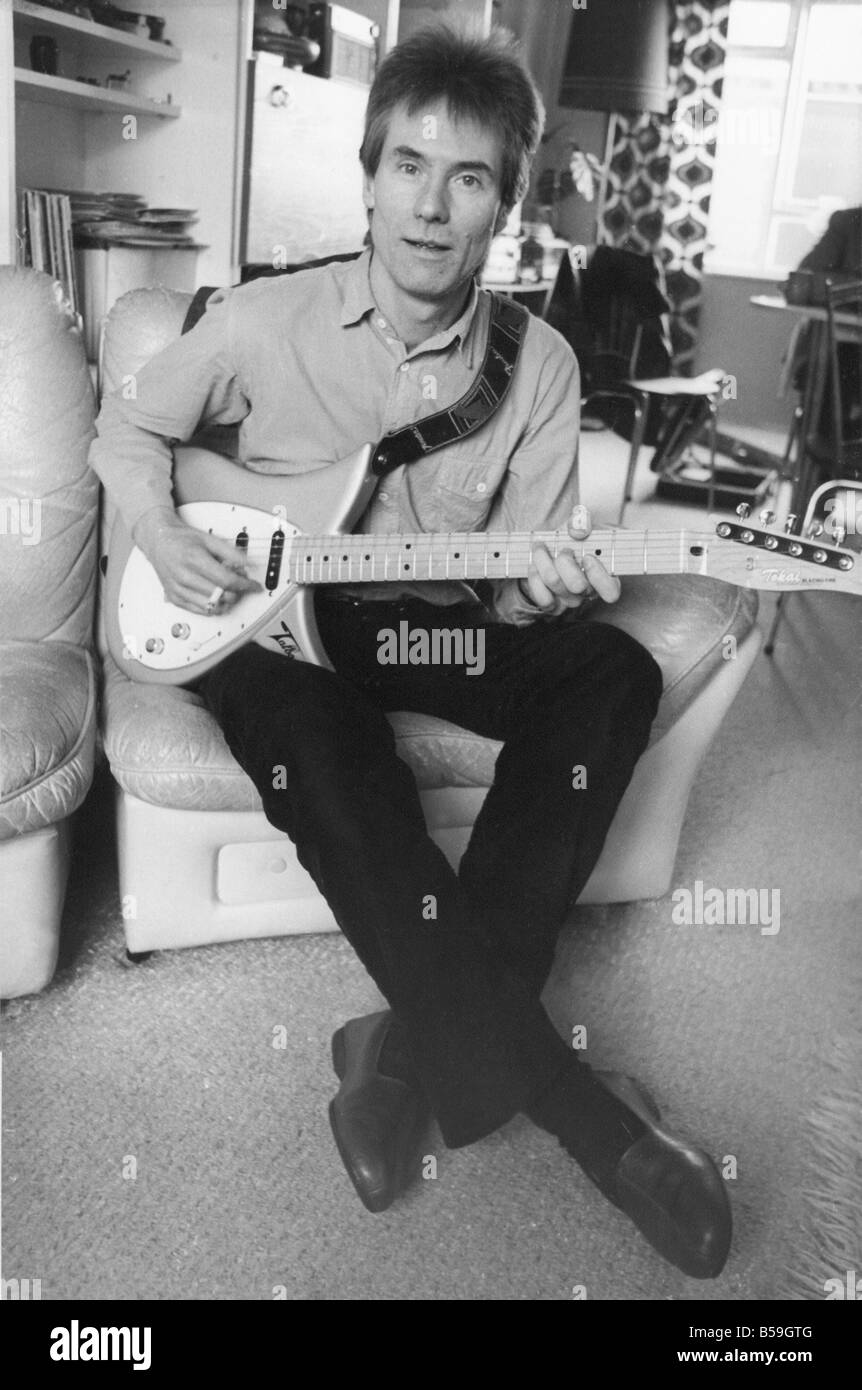 Former Animals star Hilton Valentine Stock Photo - Alamy