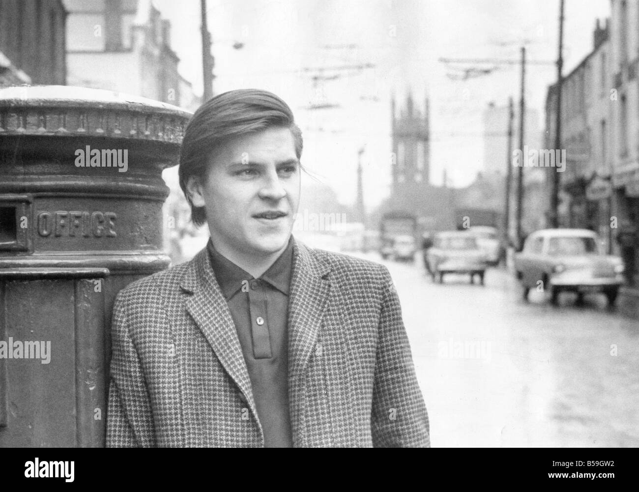 Alan Price posing in Percy Street Newcastle Stock Photo Alamy