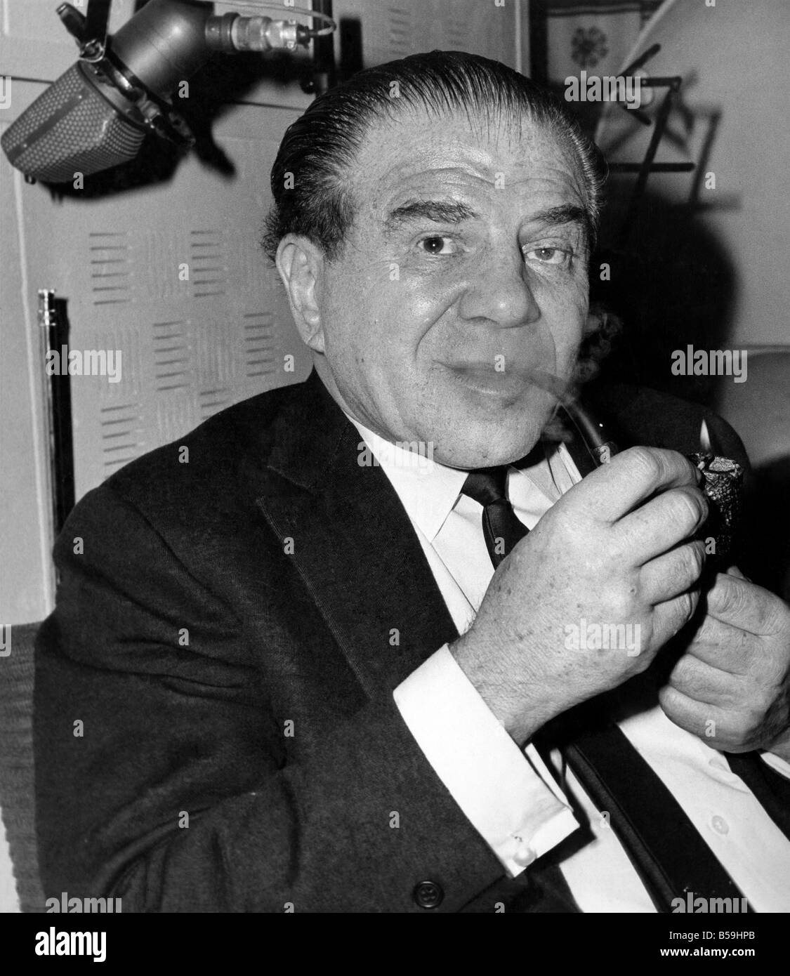 Actor Lionel Stander in London. March 1965 P008091 Stock Photo