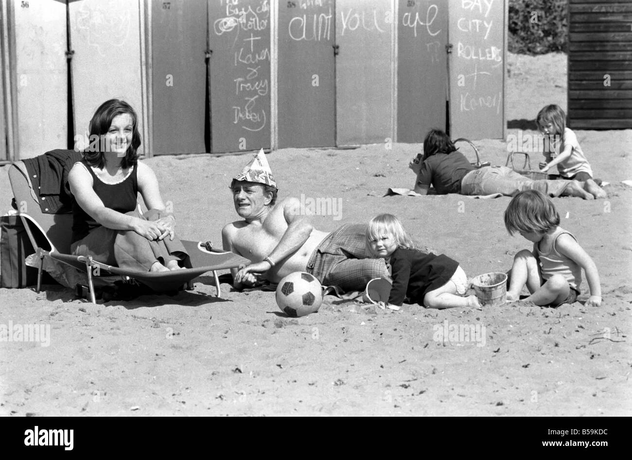 1970s family beach hi-res stock photography and images - Alamy