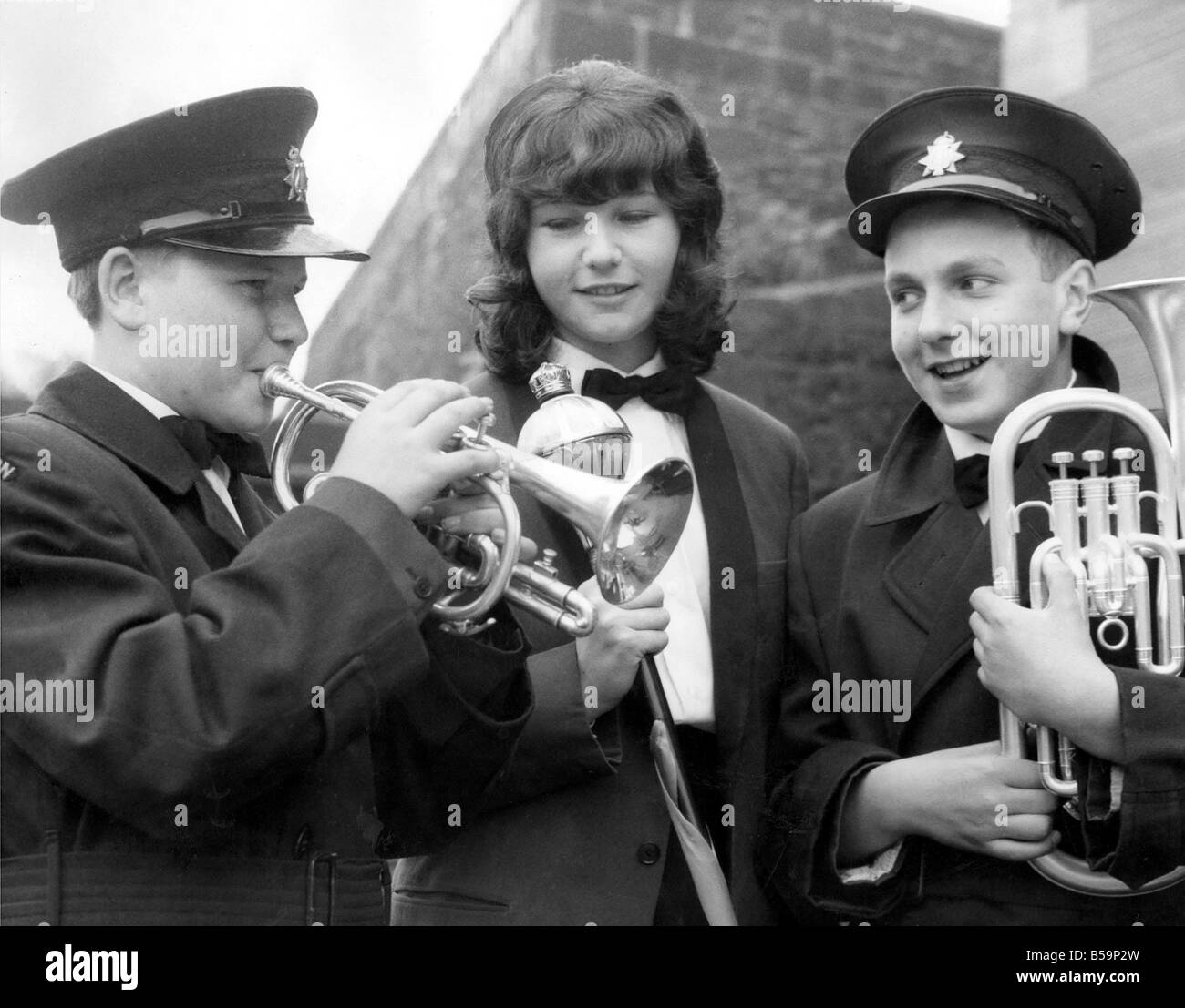 Bedlington Miners Picnic Michael Smith aged 14 of South Shields June Dulson 15 drum major of Boldon colliery and John Macbeth 14 of Sunderland Stock Photo