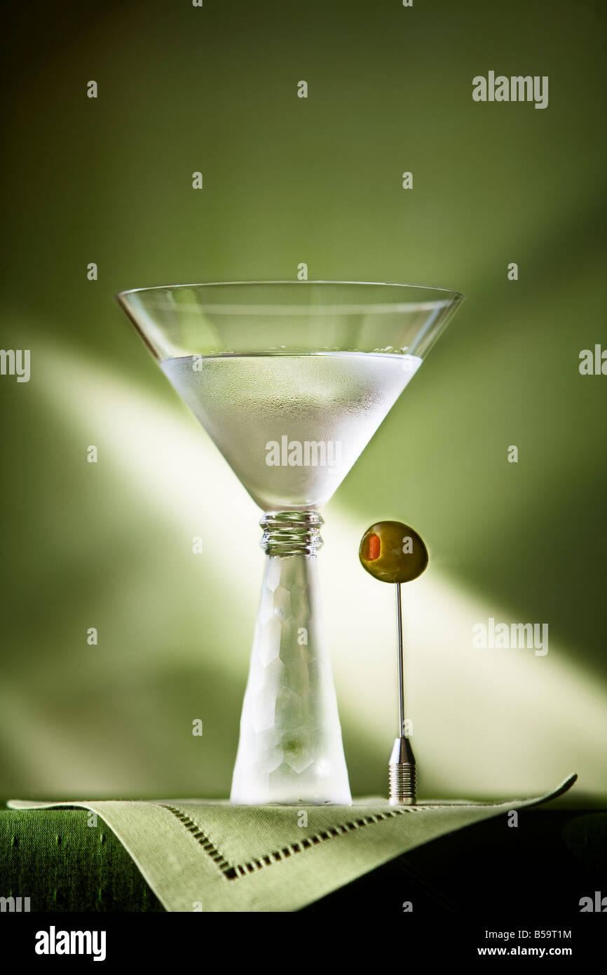 martini with onion Stock Photo Alamy martini with onion Stock Photo Alamy