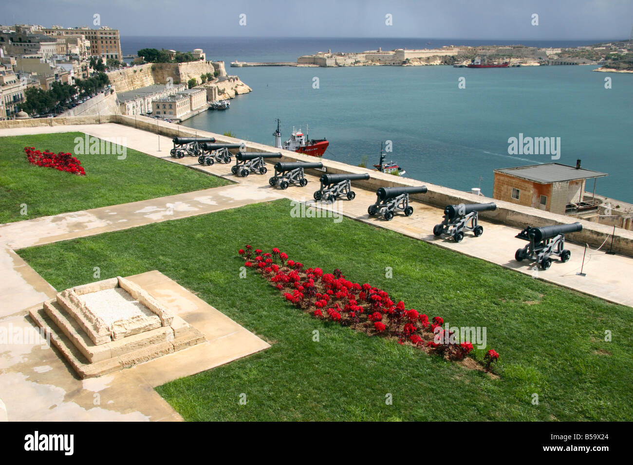 The "Saluting Battery" in Valletta, Malta Stock Photo Alamy