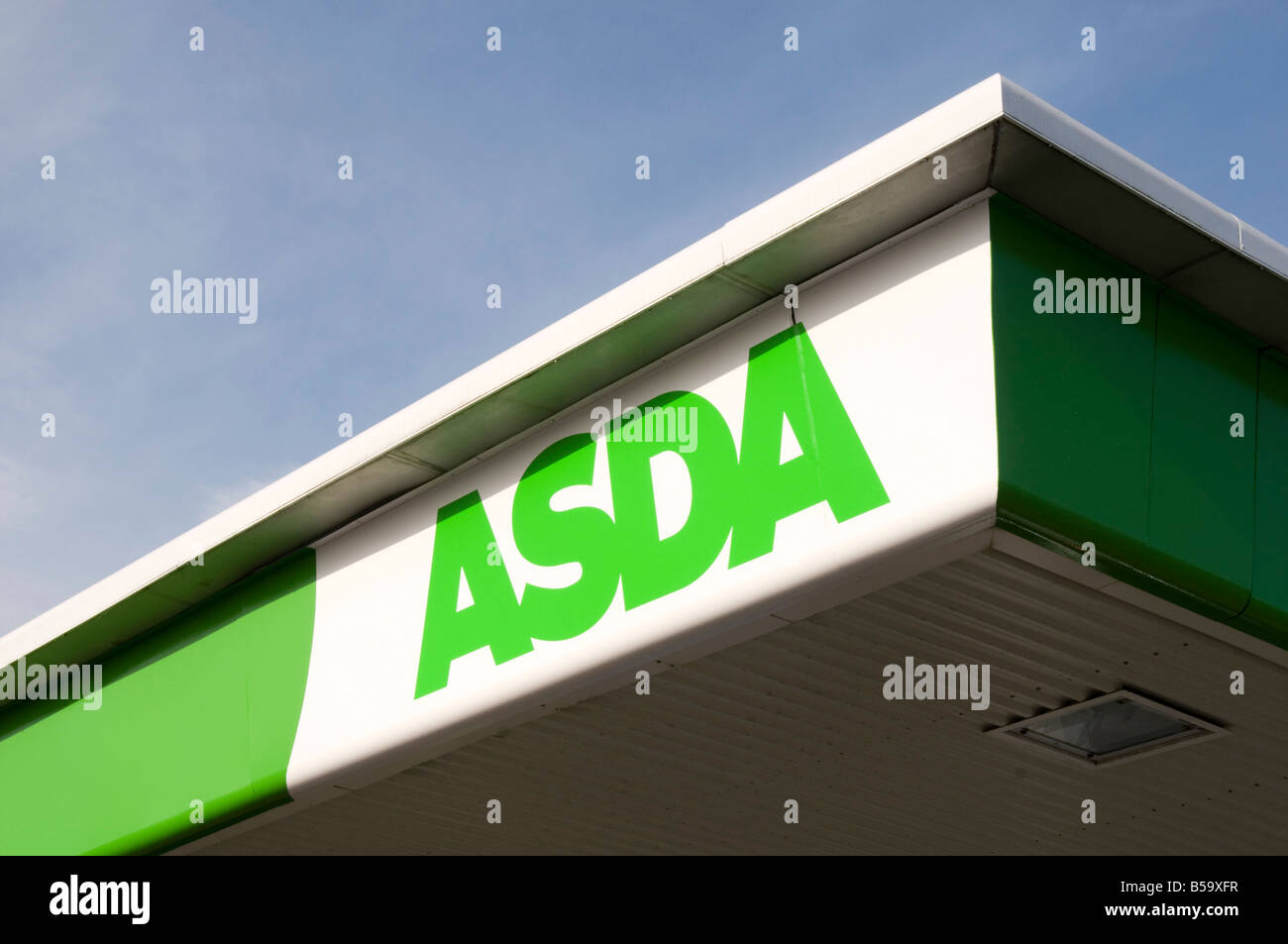 asda supermarket hypermarket supermarkets retail retailer out of town superstore food clothes 24 hour opening hrs open all night Stock Photo