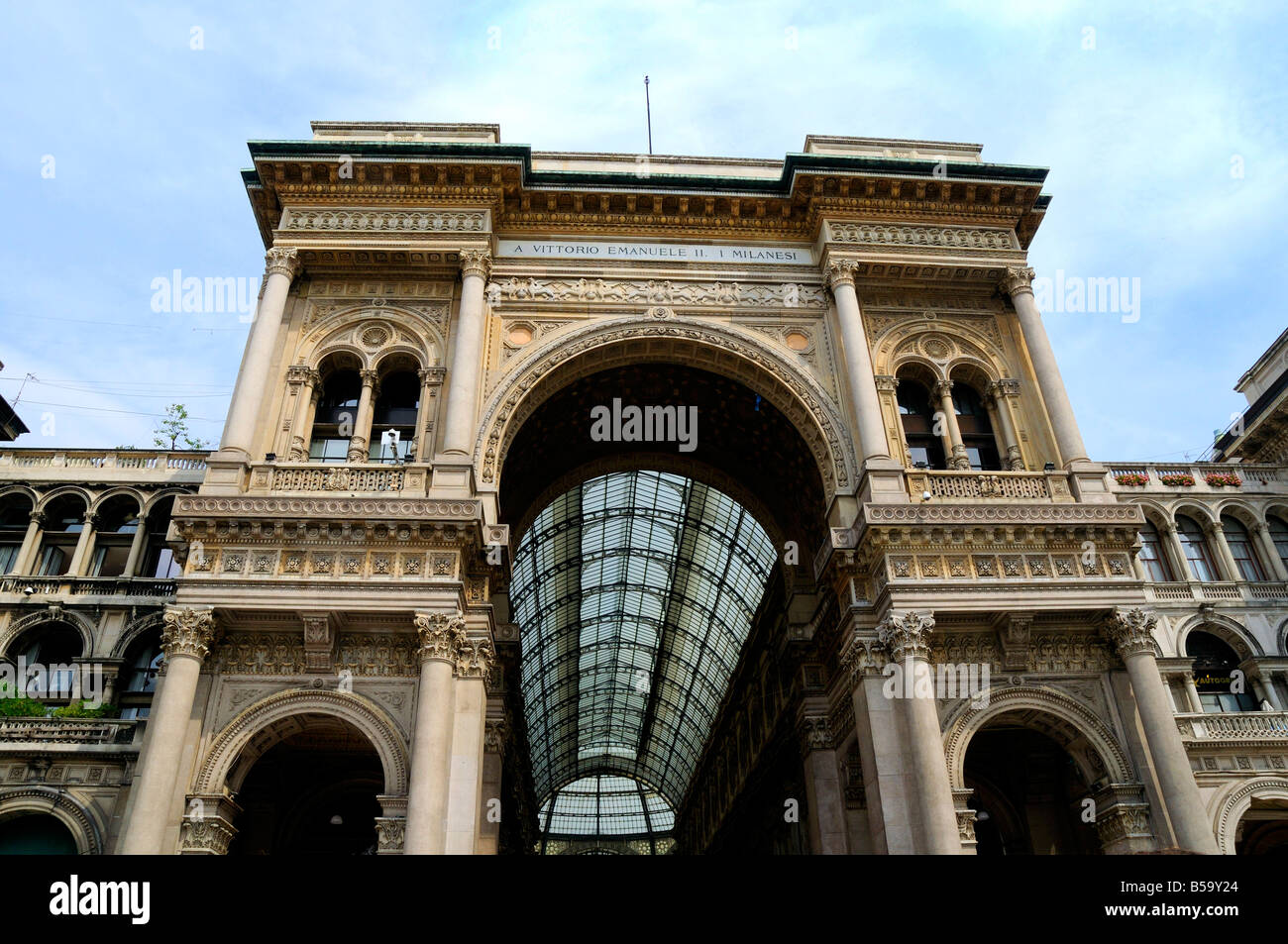 Facade of Louis Vuitton in Galleria Vittorio Emanuele II, One of the  World`s Oldest Shopping Malls. Editorial Stock Photo - Image of emanuele,  galleria: 196154543