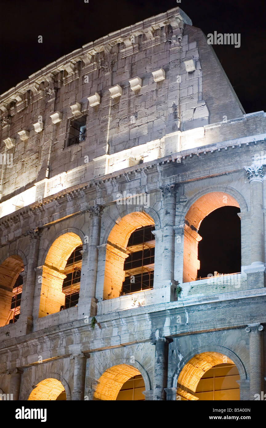 Colosseum columns hi-res stock photography and images - Alamy