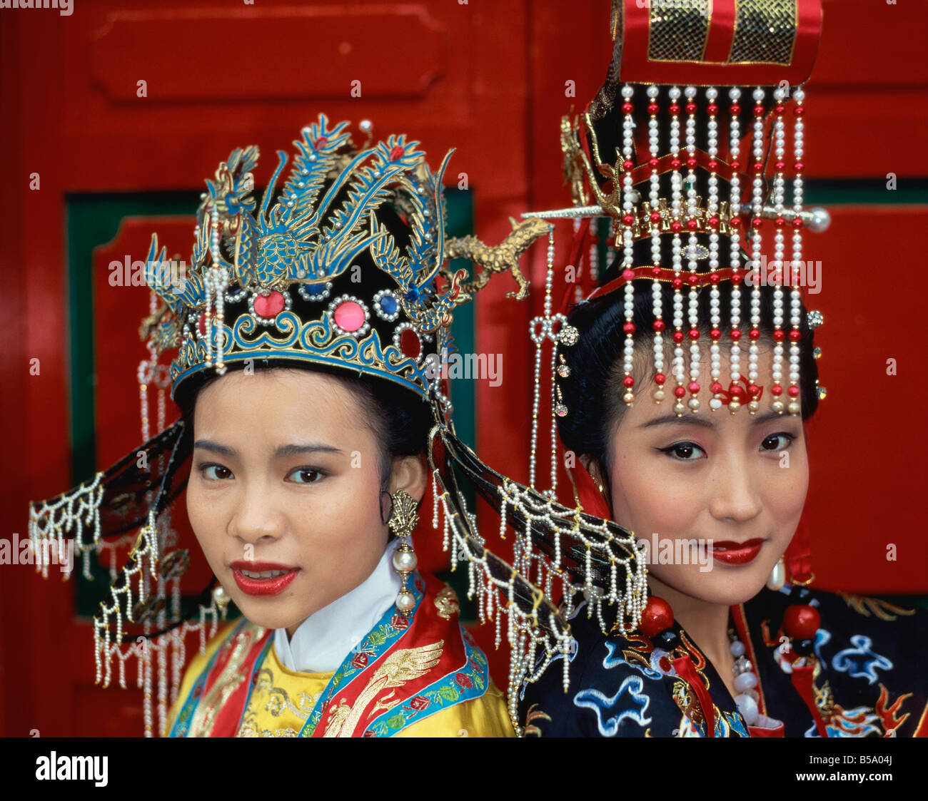 Hong Kong Traditional Women