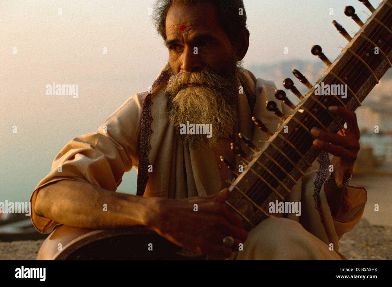Indian Sitar Player High Resolution Stock Photography and Images Alamy