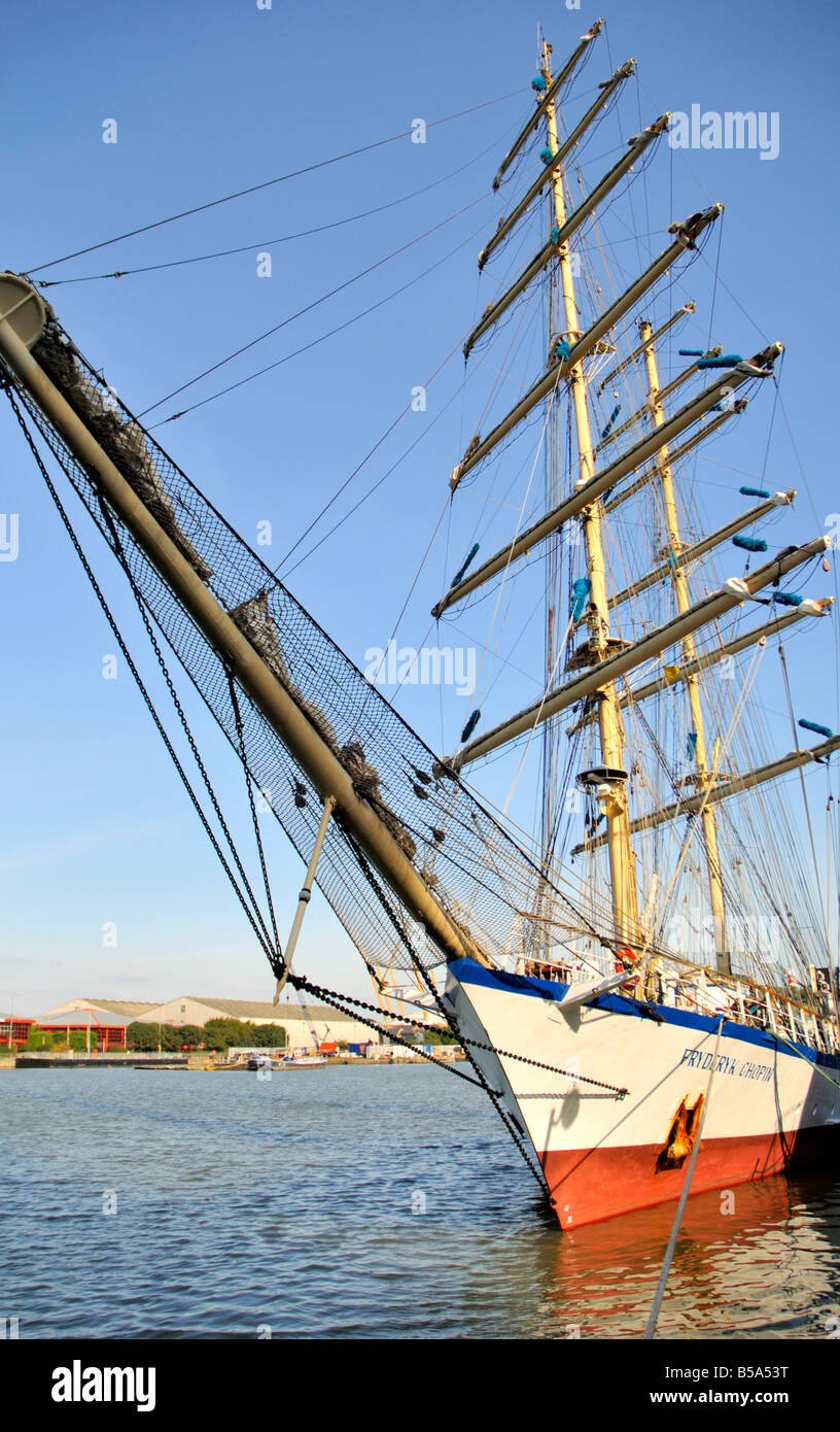 Polish tall ship hi-res stock photography and images - Alamy