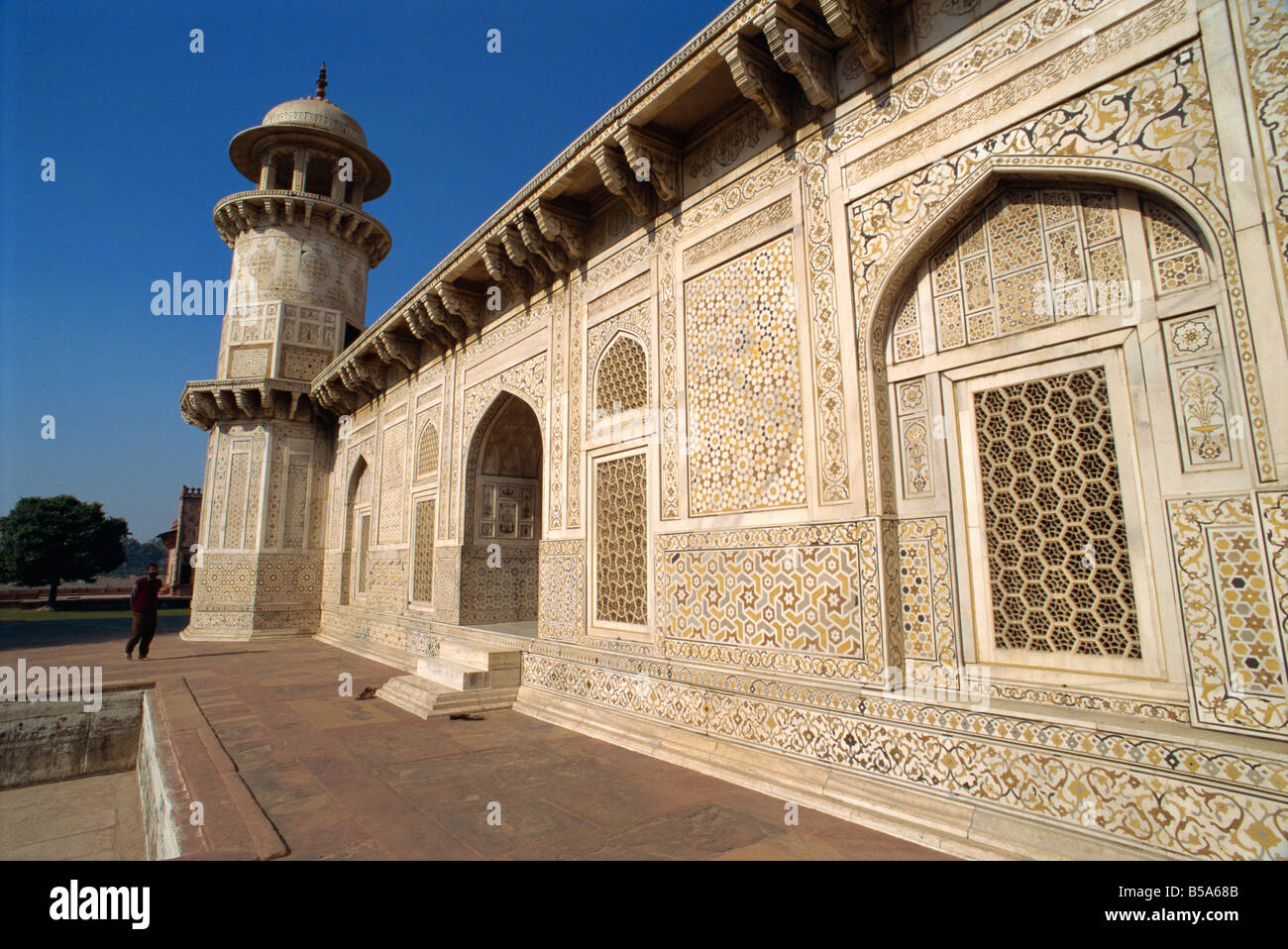 Itimad ud Daulah s tomb built by Nur Jehan wife of Jehangir in 1622 AD Agra Uttar Pradesh state India Asia Stock Photo