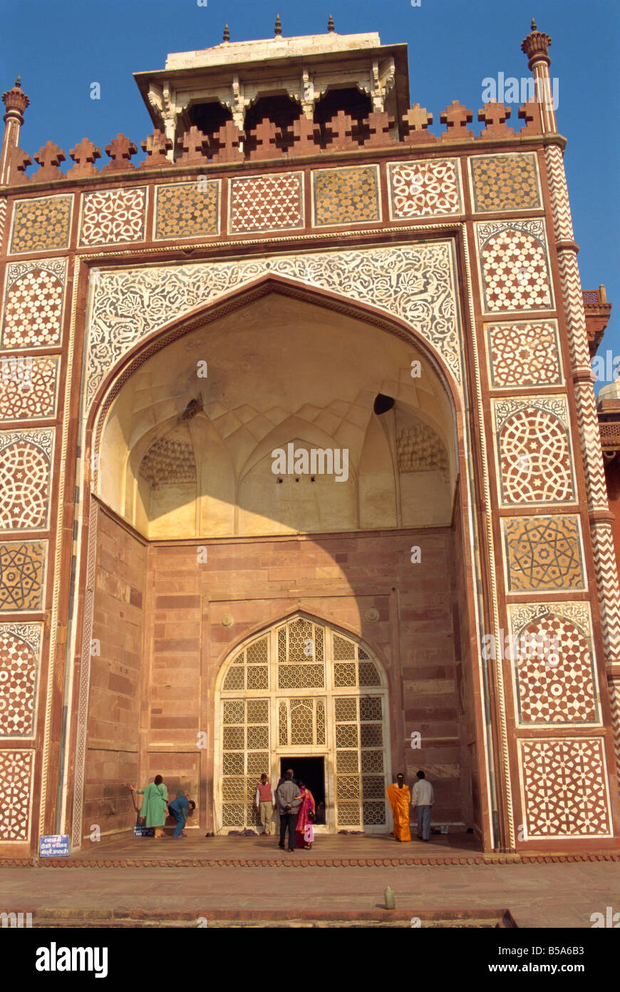 Akbar s Mausoleum built in 1602 by Akbar Sikandra Agra Uttar Pradesh state India Asia Stock Photo