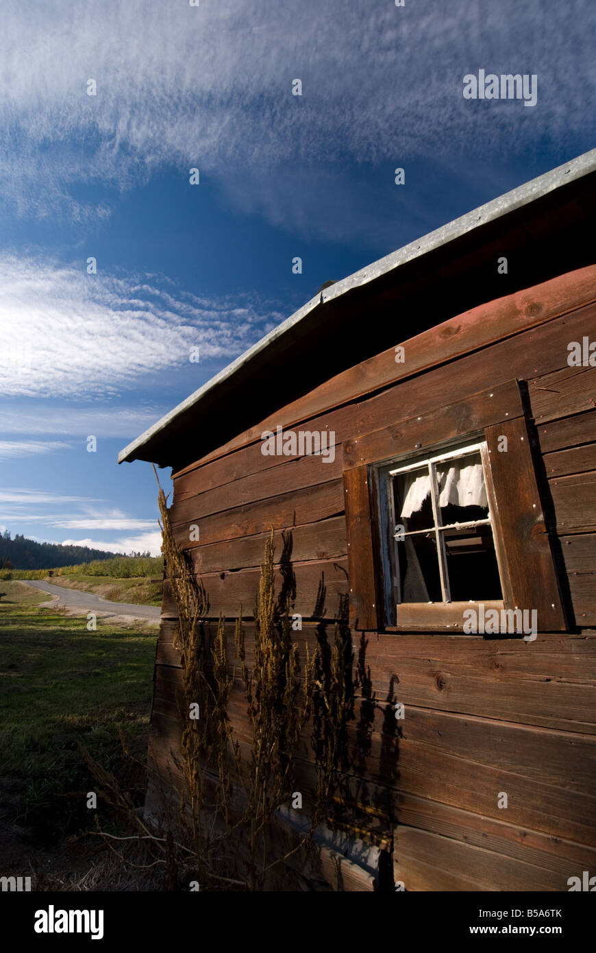 A Small Cabin In An Orchard Near Leavenworth Wa Stock Photo
