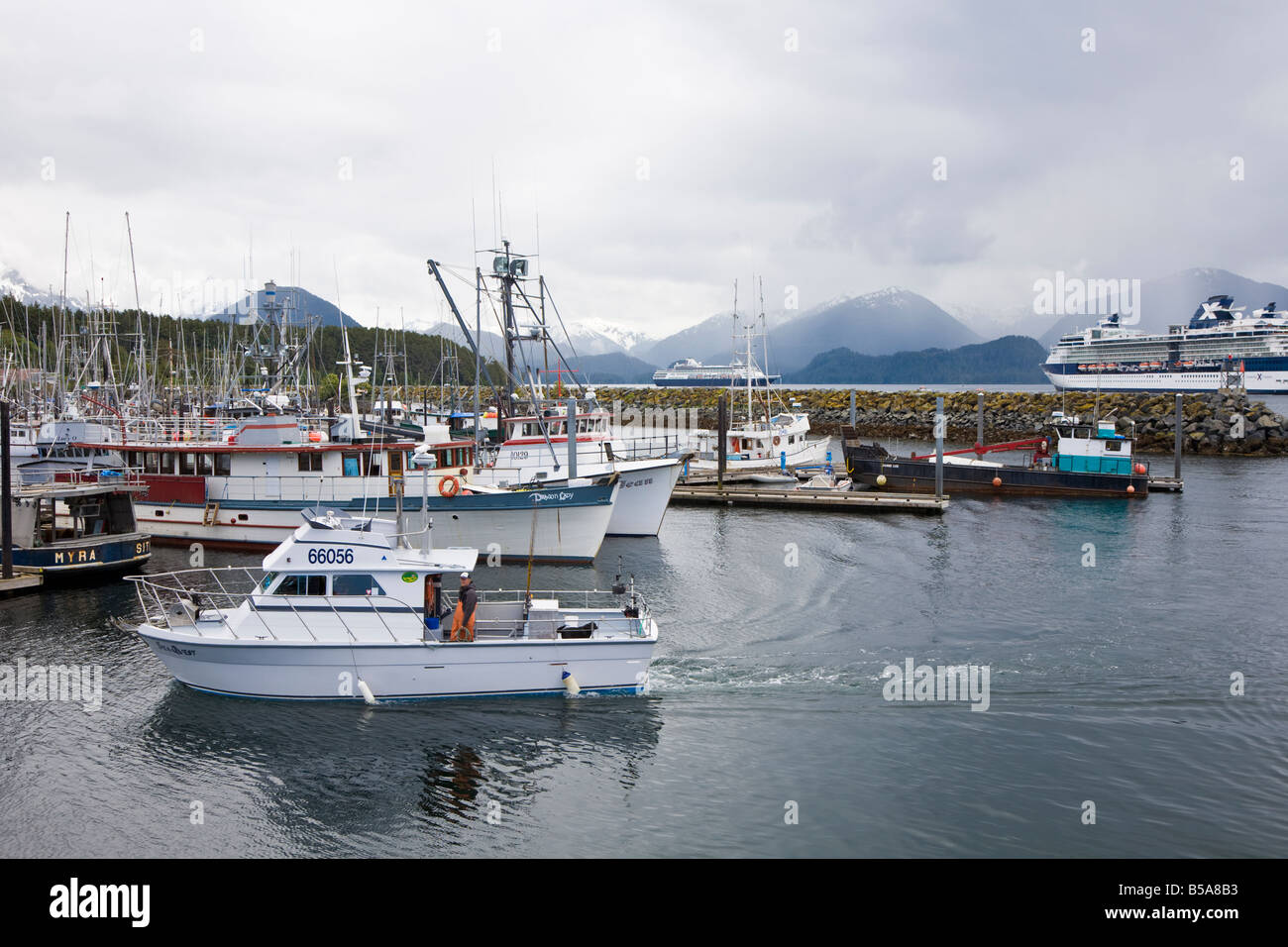 Alaska sitka boats harbor hi-res stock photography and images - Alamy