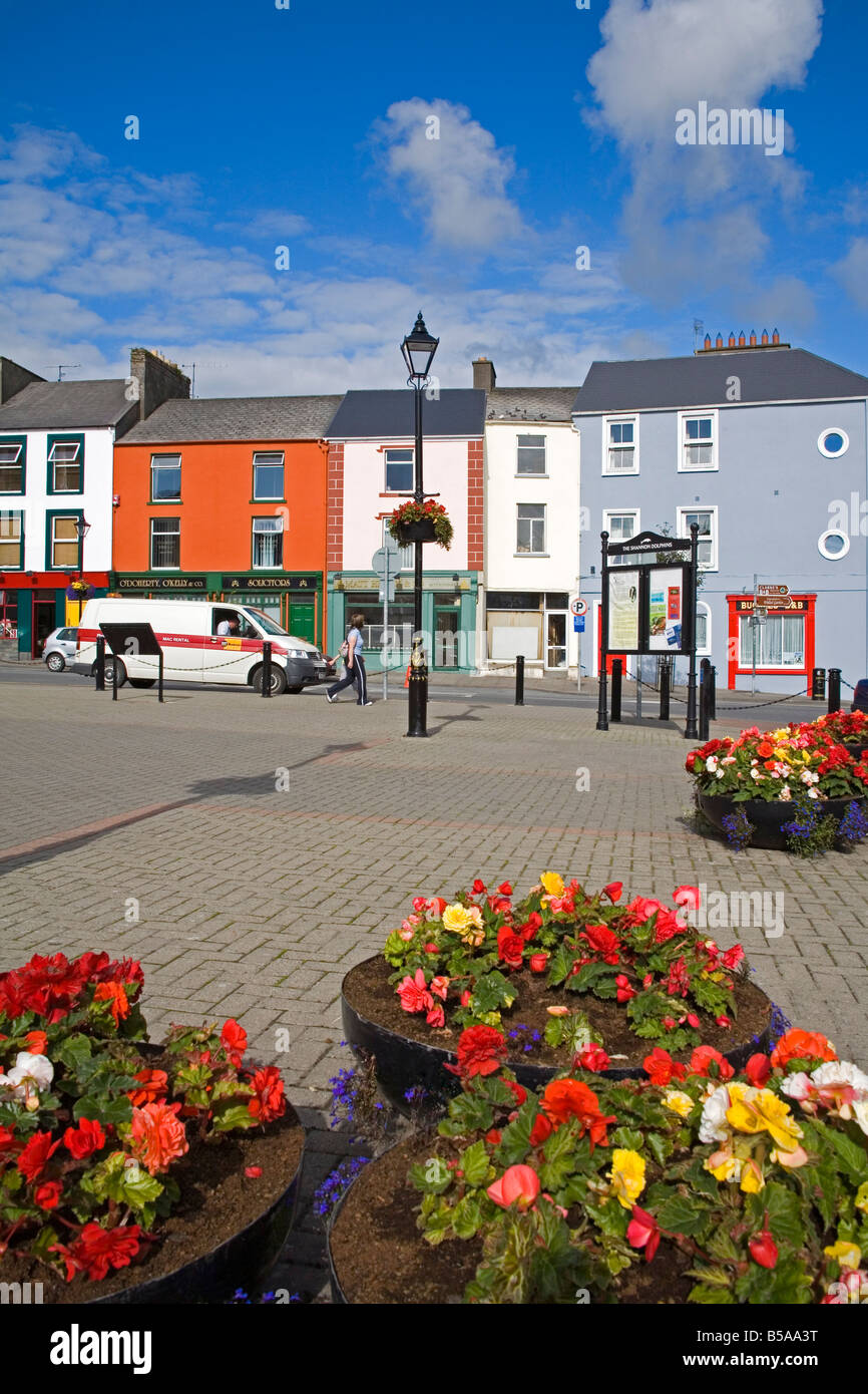 Innwood House is a family-run bed and breakfast, around 1476 ft from the Irish coastal town of Kilrush. Lovely home in a beautiful setting, with a mature garden The best available hotels & places to stay near Killimer, Ireland