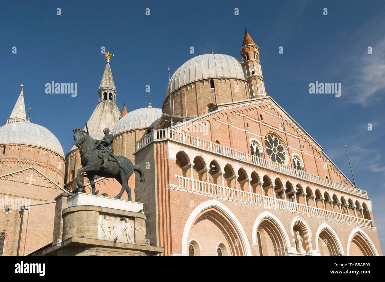Basilica di Sant Antonio, Padua, Veneto, Italy, Europe Stock Photo