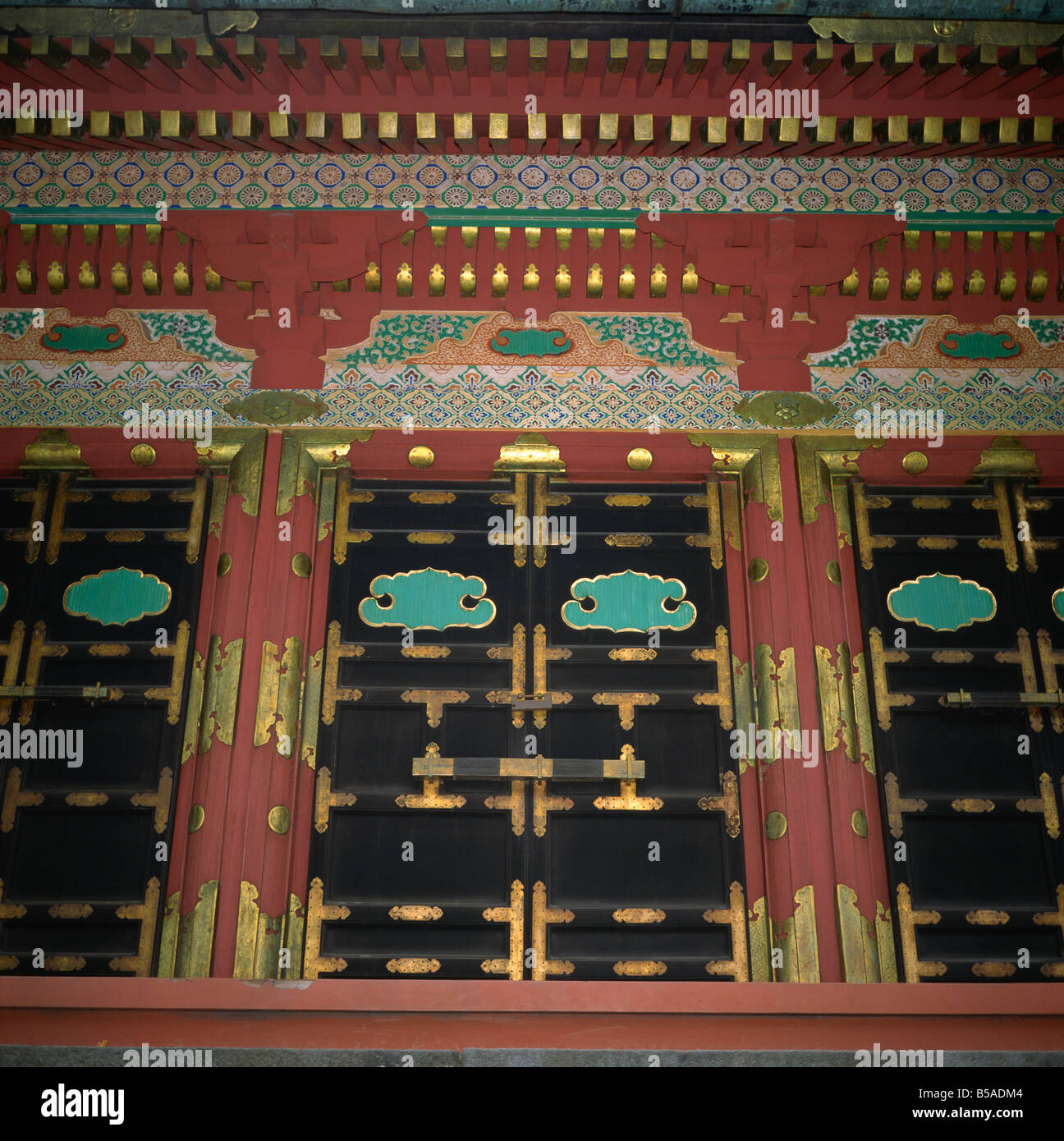 Kami-Jinko sacred storehouse doors, Tosho-gu Shrine, Nikko, Honshu, Japan Stock Photo