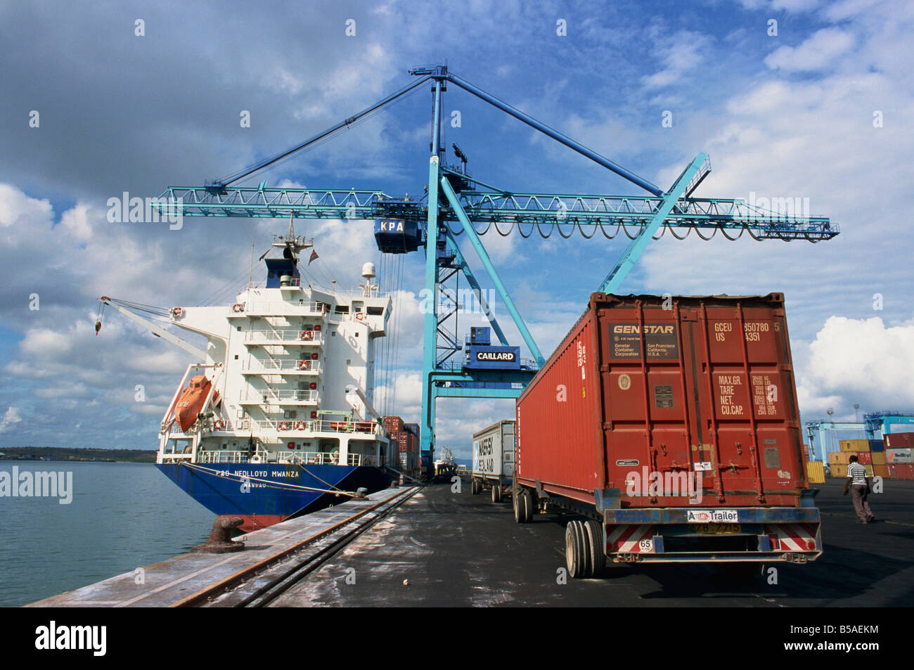 Ship to Shore Container Terminal Mombasa Harbour Kenya East Africa Africa Stock Photo