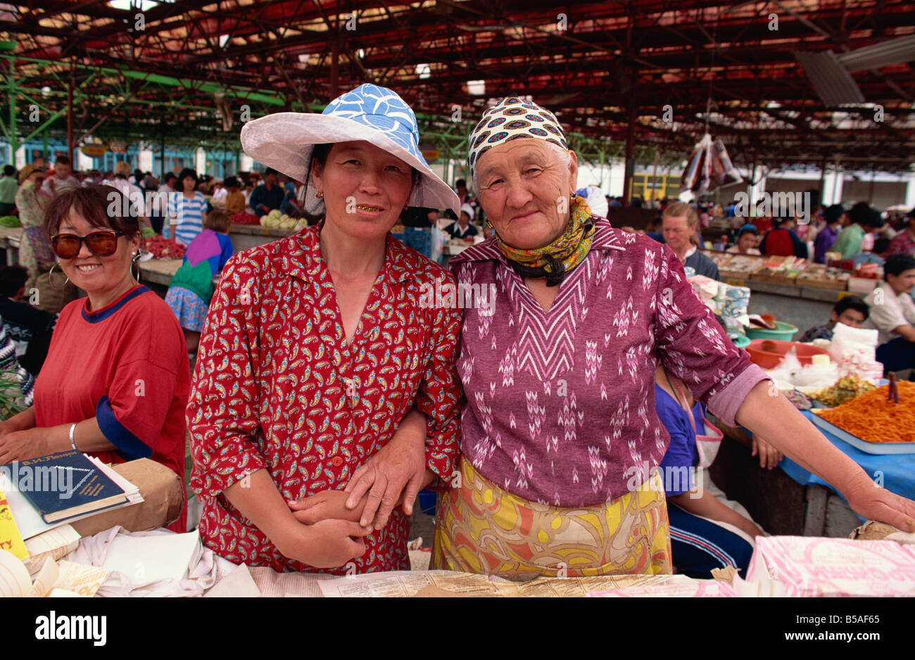 Women traders Osh Bazaar Bishkek Kirghizstan Central Asia Asia Stock Photo