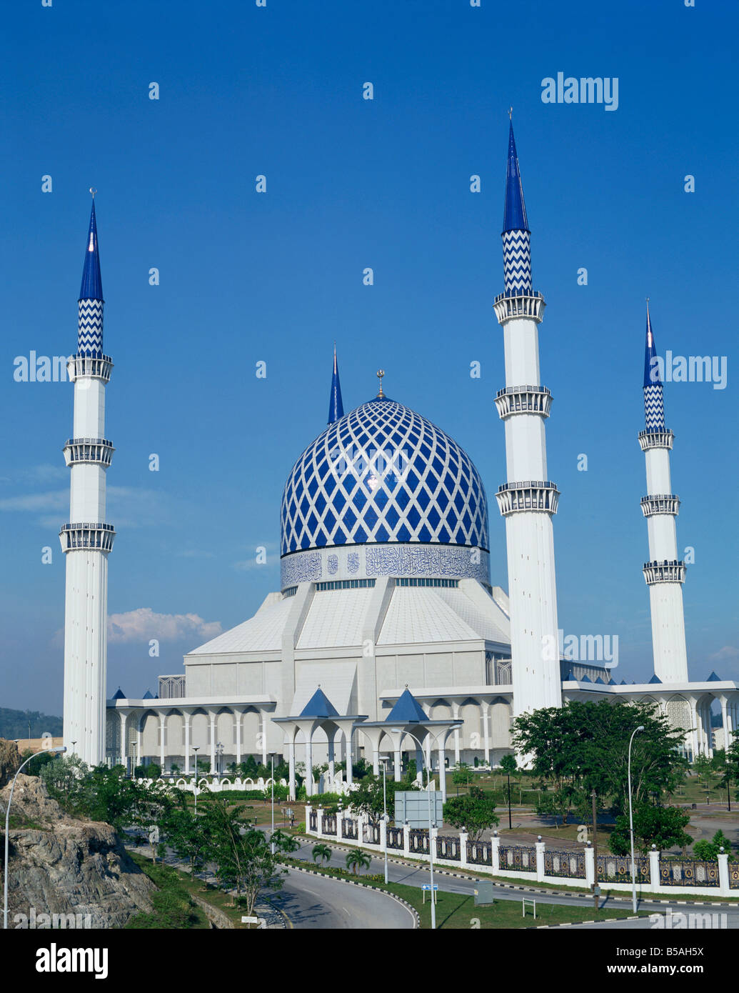 The State Mosque in Kuching Malaysia Asia A Tovy Stock Photo - Alamy