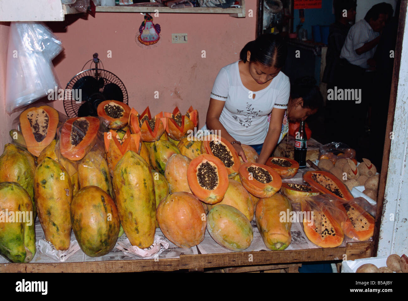 Papaya for sale, market area, Merida, Yucatan, Mexico, North America Stock Photo Alamy