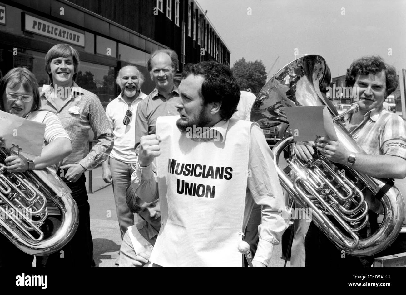 Kenny Everett on the Picket Line BBC musicians picketing the BBC
