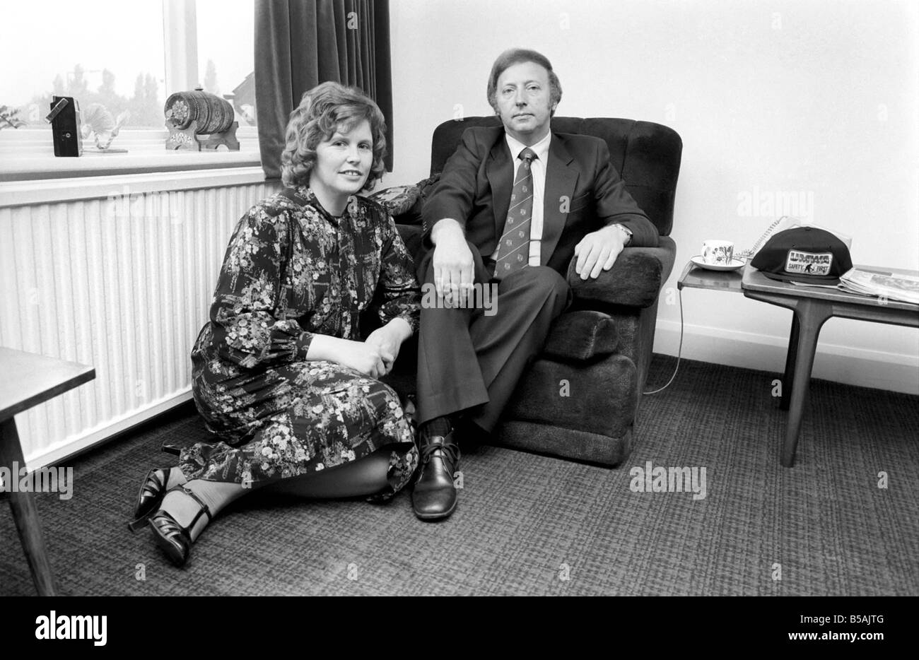 Arthur Scargill: Leader of the National Union of Miners Arthur Scargill at home with his wife. June 1980 80-03110-004 Stock Photo