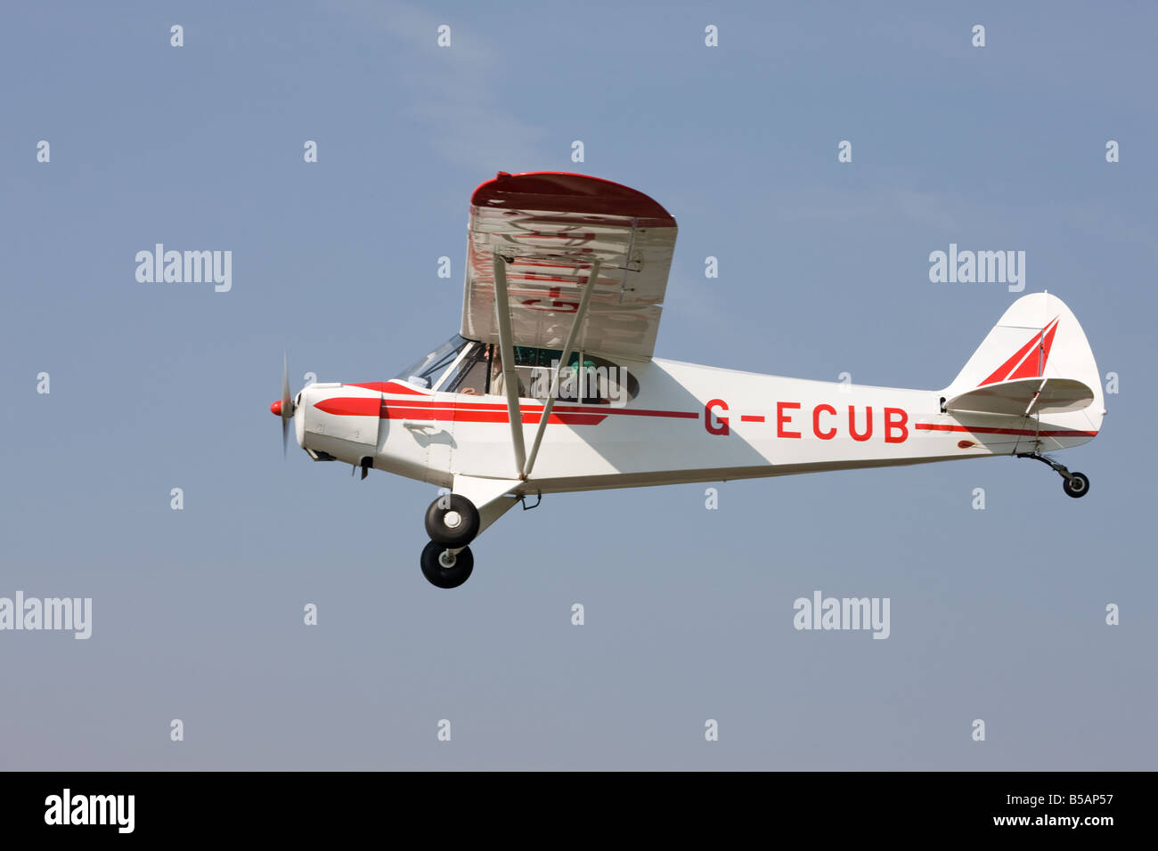 Piper pa 18 super cub hi-res stock photography and images - Alamy
