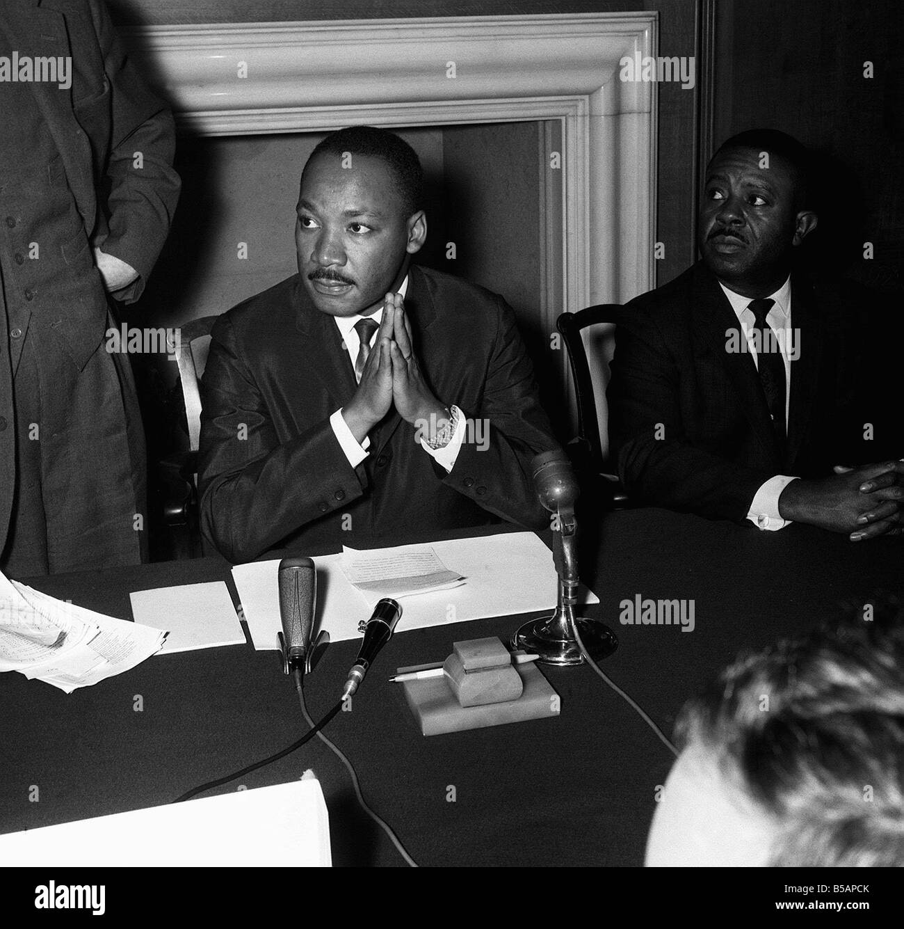 Dr Martin Luther King speaking at his press conference after sermon at St Pauls Cathed Londonr MSI LAFjan05 15th January marks the birthday of black American Civil Rights leader Martin Luther King born in Atlanta Georgia in 1929 Winner of the Nobel Peace Prize in 1964 Stock Photo