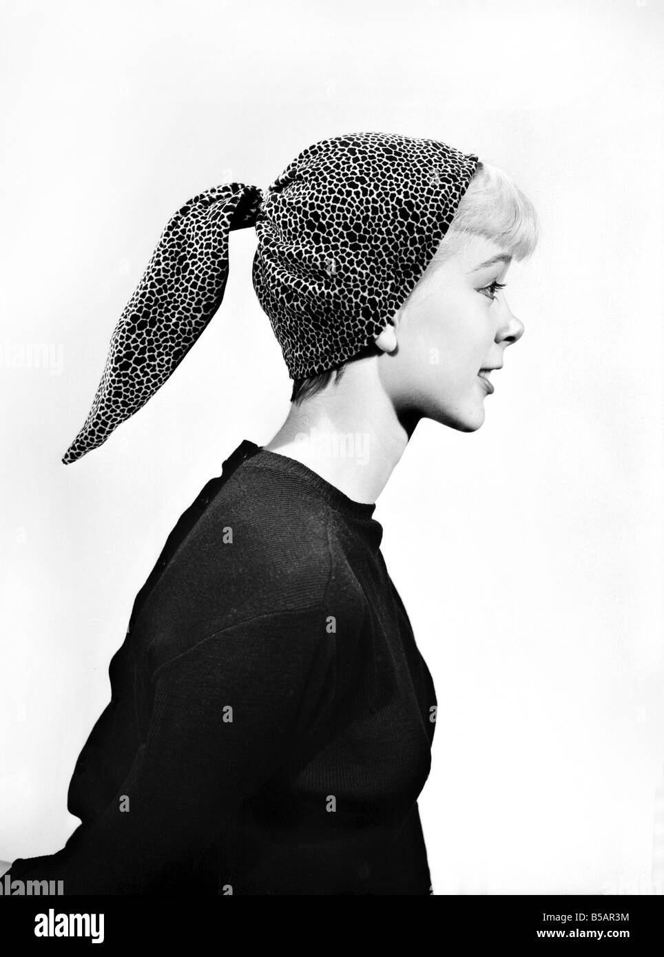 Clothing: Fashion: Head scarf. 1955 B249 Stock Photo