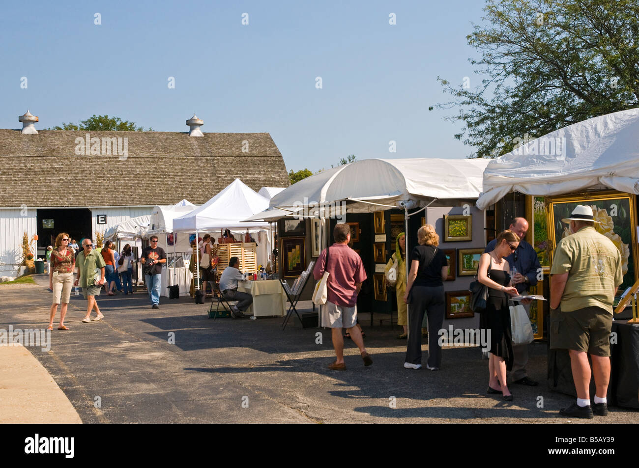 Art In The Barn Charity Art Festival Barrington Illinois Usa
