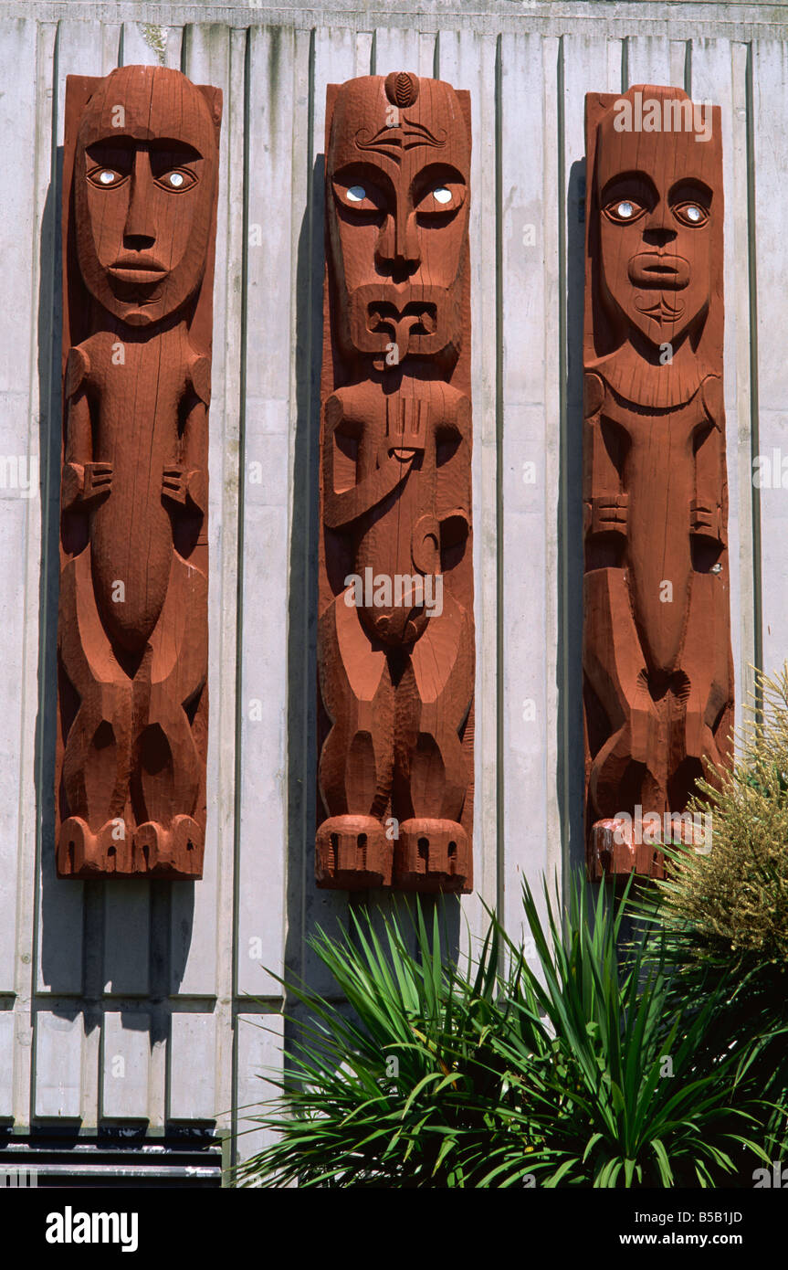 Maori carvings, Main Square, Palmerston North, North Island, New Zealand, Pacific Stock Photo