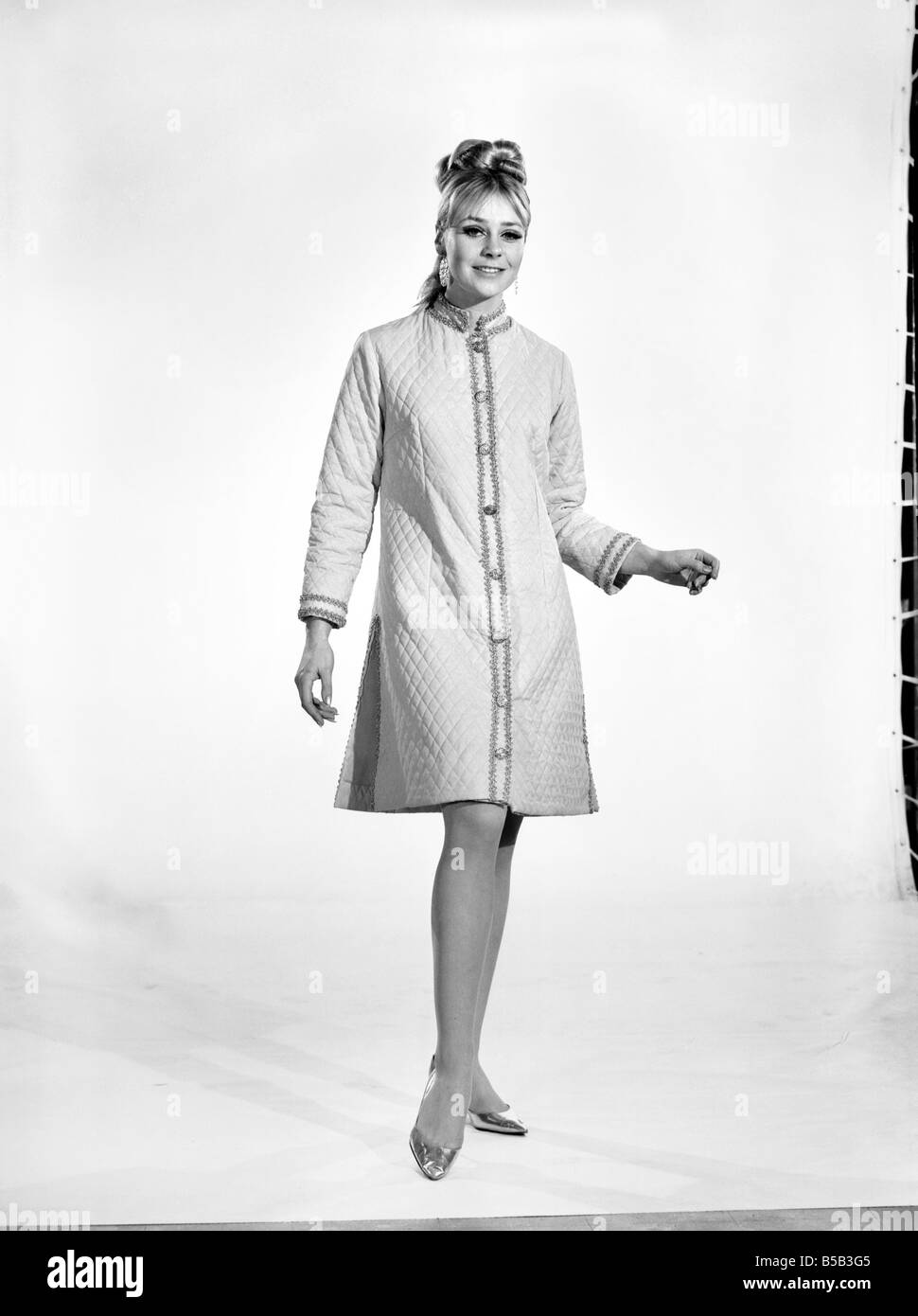 Model Marilyn Rickards seen here wearing a kaftan. Circa 1966 Stock Photo